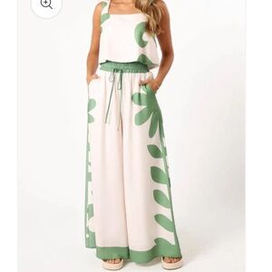 Never used set in large